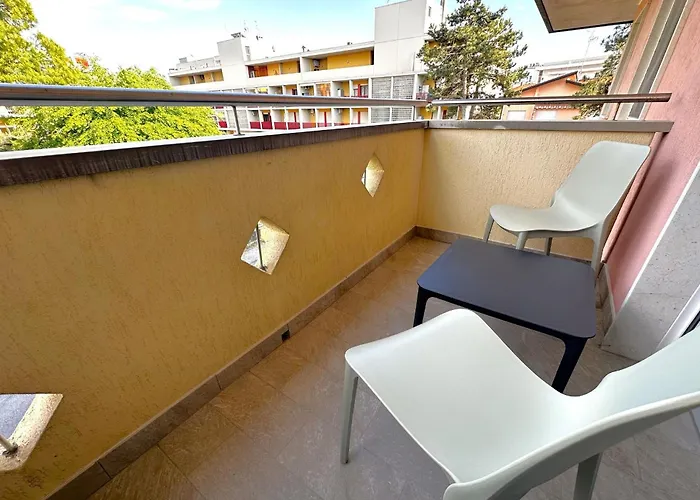 Apartment Modern In Bibione